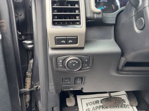 Used 2019 Ford F350 Lariat w/ Lariat Ultimate Package AWD/4WD image 13