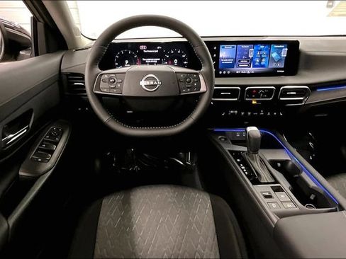 New 2026 Nissan Sentra SV FWD image 20