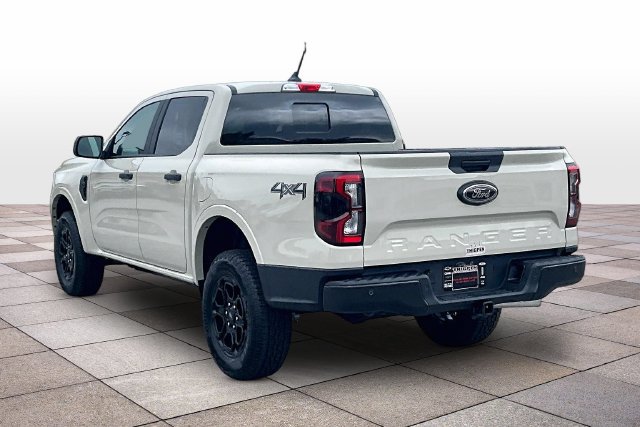 New 2026 Ford Ranger XLT w/ Black Appearance Package RWD image 3