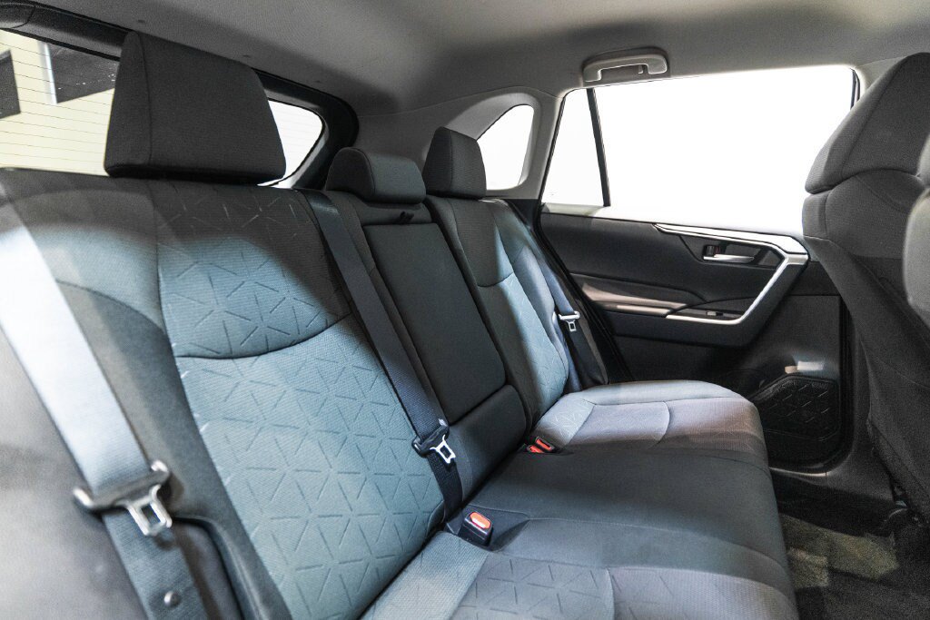 Certified 2025 Toyota RAV4 XLE AWD/4WD image 31
