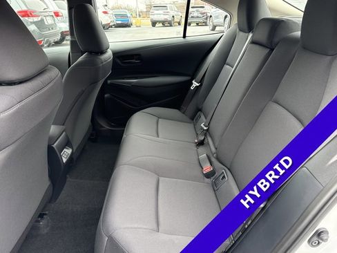 Used 2025 Toyota Corolla LE image 6