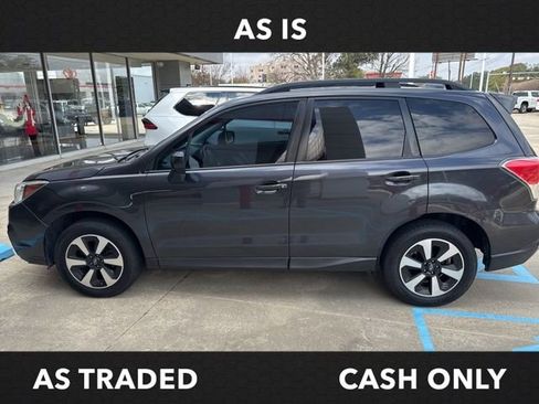 Used 2018 Subaru Forester 2.5i Premium w/ All-Weather Package image 9