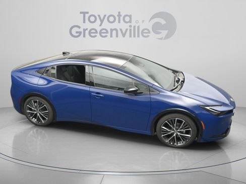 Used 2025 Toyota Prius Limited w/ Limited Premium Package FWD image 19