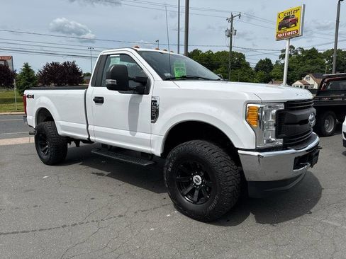 Used 2017 Ford F250 XL w/ Power Equipment Group AWD/4WD image 3