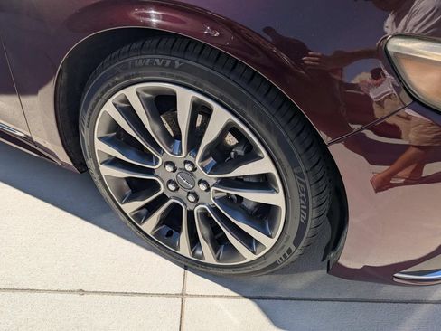 Used 2017 Lincoln Continental Select FWD image 3
