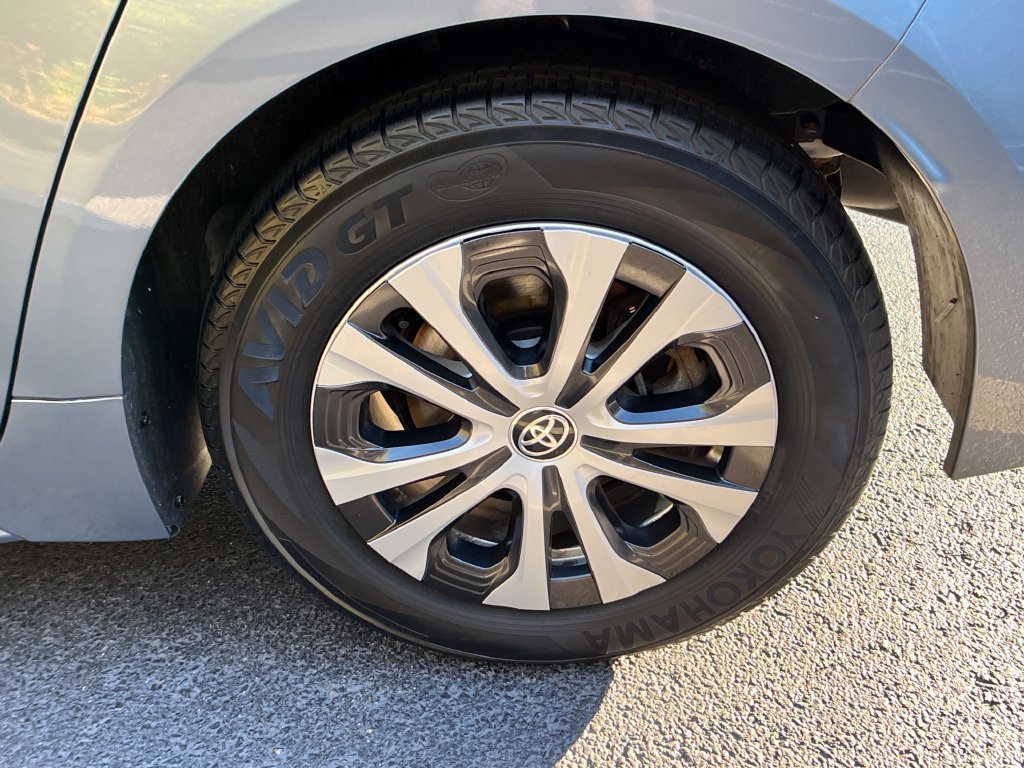 Used 2022 Toyota Corolla LE FWD image 23