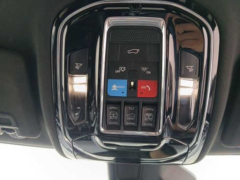 Used 2022 Jeep Grand Cherokee Summit w/ Advanced Protech Group IV image 59