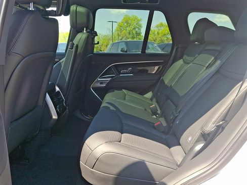 New 2026 Land Rover Range Rover SE AWD/4WD image 8