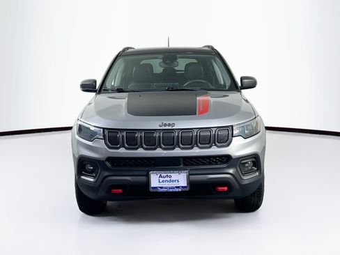 Used 2022 Jeep Compass Trailhawk w/ Sun and Sound Group AWD/4WD image 2