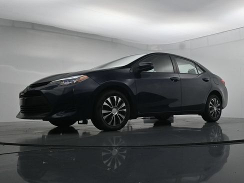 Used 2019 Toyota Corolla LE FWD image 37