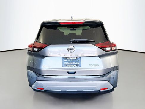 Used 2021 Nissan Rogue SV AWD/4WD image 6