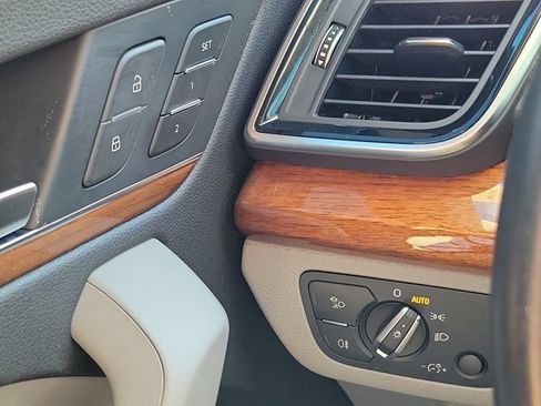 Certified 2022 Audi Q5 2.0T Premium w/ Convenience Package image 19