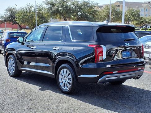 Used 2025 Hyundai Palisade SEL FWD image 3