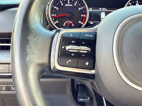 Used 2022 Kia Carnival SX FWD image 39
