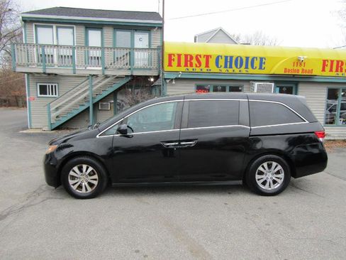 Used 2016 Honda Odyssey SE image 4