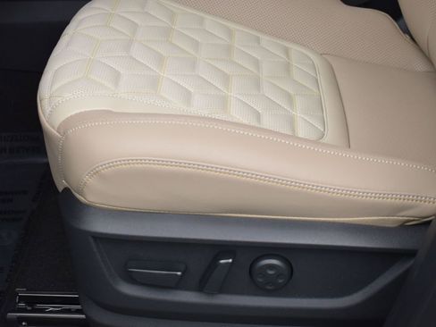 New 2026 Nissan Armada Platinum image 16