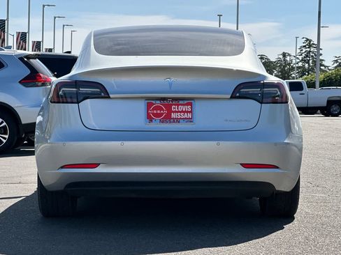 Used 2018 Tesla Model 3 Long Range image 7