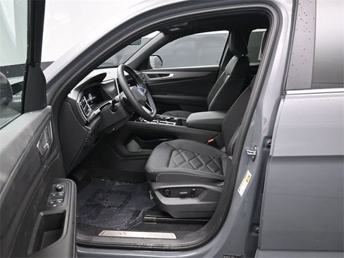 New 2026 Volkswagen Atlas Cross Sport SE image 9