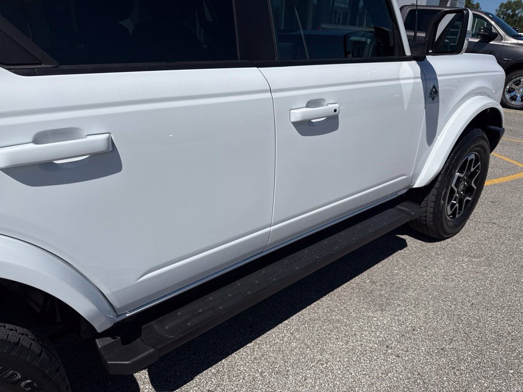 Used 2023 Ford Bronco Outer Banks AWD/4WD image 14