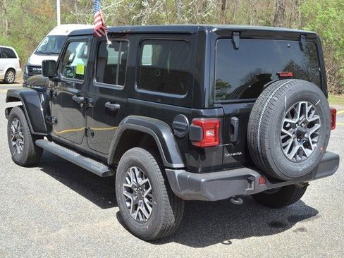 New 2025 Jeep Wrangler Sahara image 6