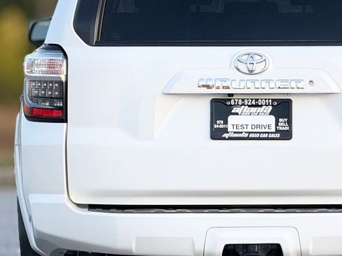 Used 2021 Toyota 4Runner SR5 image 15