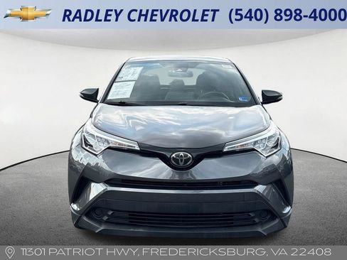 Used 2019 Toyota C-HR XLE FWD image 22