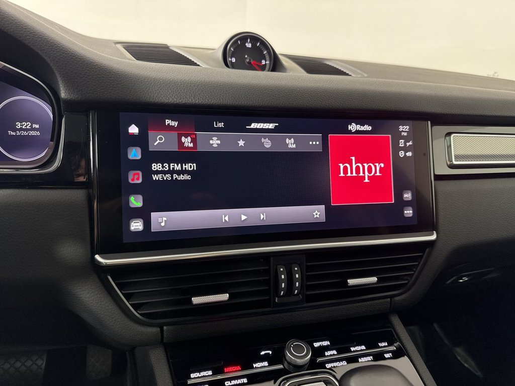Certified 2023 Porsche Cayenne Platinum Edition AWD/4WD image 28