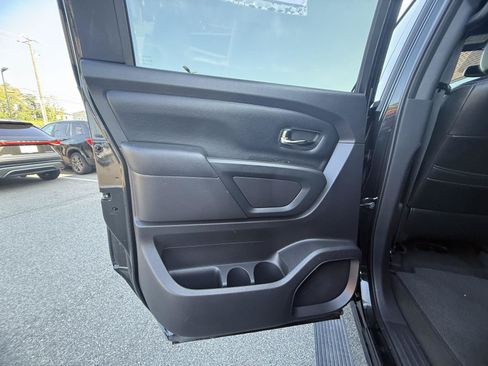 Used 2019 Nissan Titan SV w/ SV Convenience Package AWD/4WD image 22