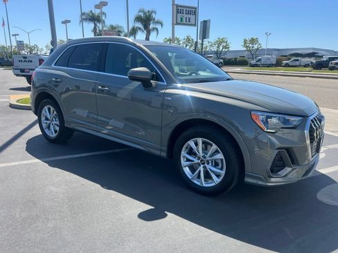 Used 2022 Audi Q3 2.0T Premium AWD/4WD image 11