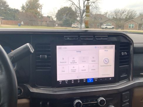 Used 2024 Ford F350 Lariat image 37