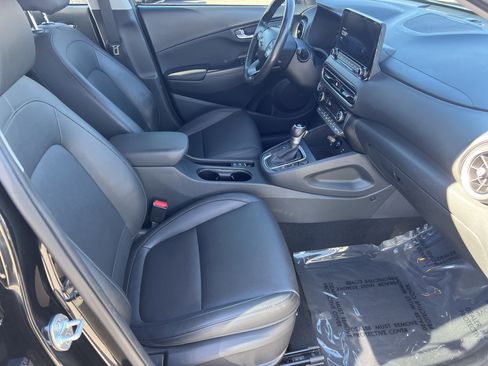 Used 2022 Hyundai Kona Limited w/ Cargo Package image 17