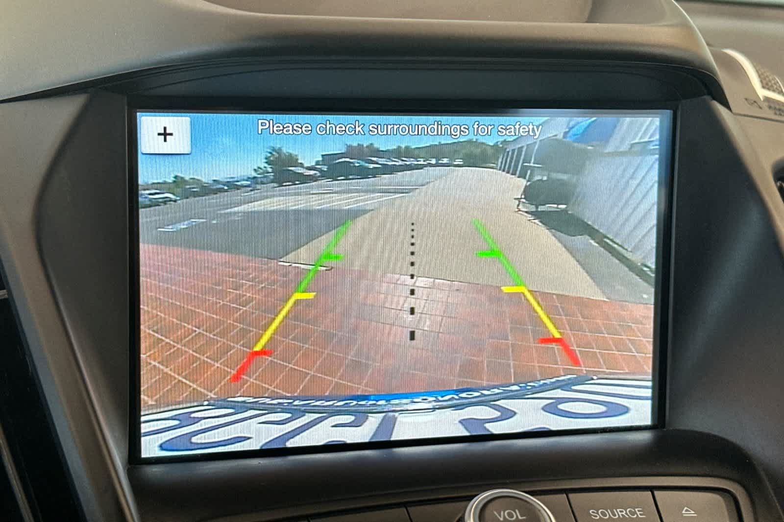 Used 2018 Ford Escape SE w/ SE Sync 3 Package AWD/4WD image 22