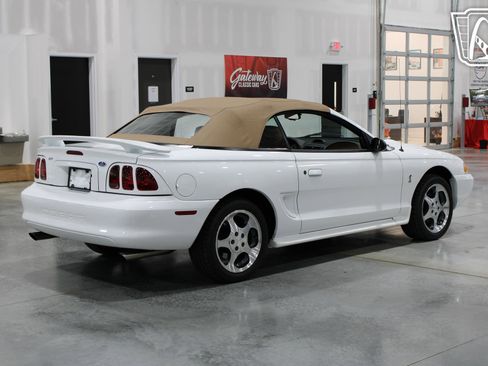 Used 1996 Ford Mustang Cobra RWD image 28