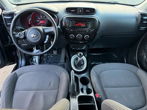 Used 2016 Kia Soul FWD image 22