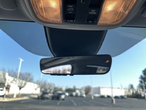 Used 2021 Honda Odyssey Touring image 27