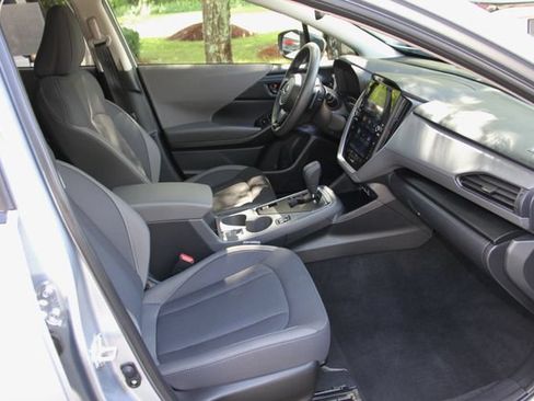 Used 2025 Subaru Crosstrek 2.5i Premium AWD/4WD image 36