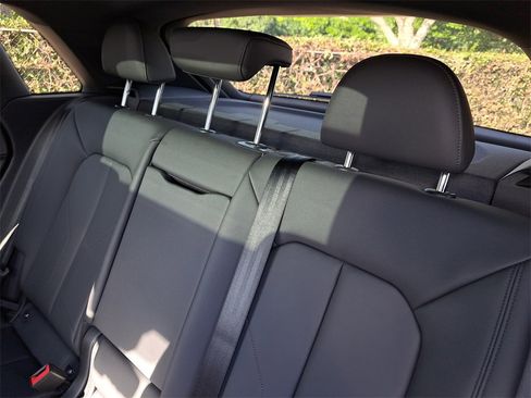 New 2025 Audi Q3 2.0T Premium image 28