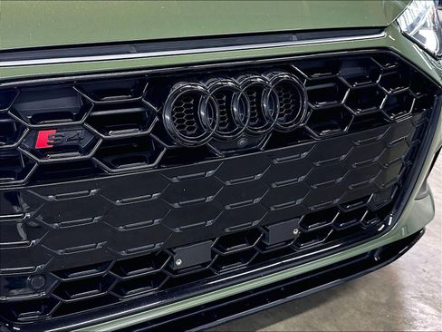 Used 2023 Audi S4 Premium Plus w/ Premium Plus Package AWD/4WD image 31
