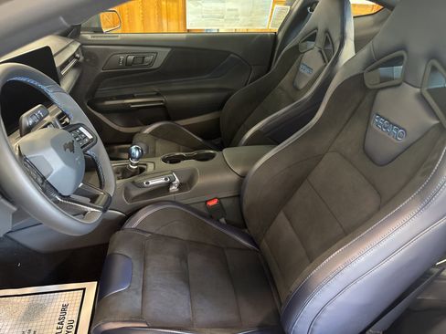 New 2025 Ford Mustang Dark Horse image 14