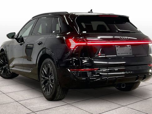 Used 2024 Audi Q8 e-tron Prestige w/ Prestige Package image 13