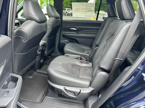 New 2026 Toyota Grand Highlander AWD Hybrid image 27
