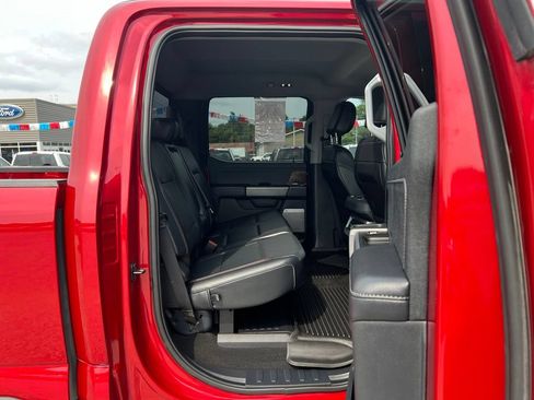 Used 2024 Ford F250 Lariat w/ Lariat Ultimate Package AWD/4WD image 18