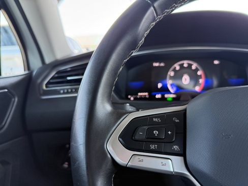 Used 2024 Volkswagen Tiguan Wolfsburg Edition AWD/4WD image 19