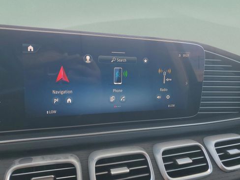Certified 2026 Mercedes-Benz GLS 450 4MATIC image 27