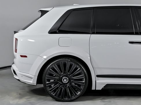 Used 2022 Rolls-Royce Cullinan image 13