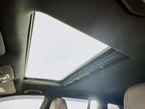 Used 2017 Mercedes-Benz GLS 450 4MATIC image 26