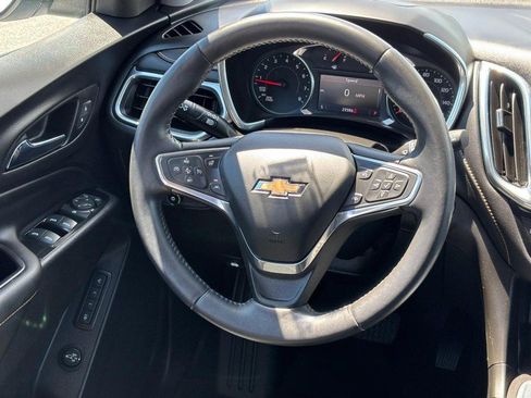 Certified 2022 Chevrolet Equinox Premier FWD image 12