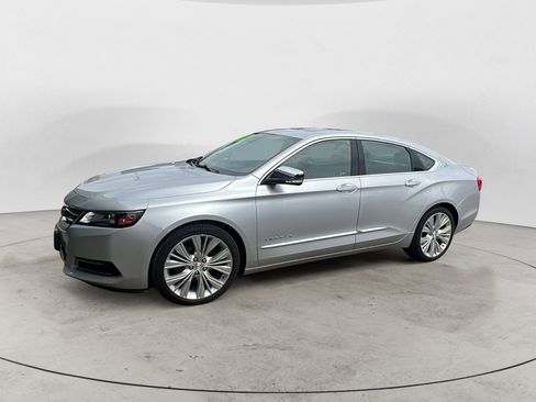 Used 2017 Chevrolet Impala Premier w/ Enhanced Convenience Package FWD image 3