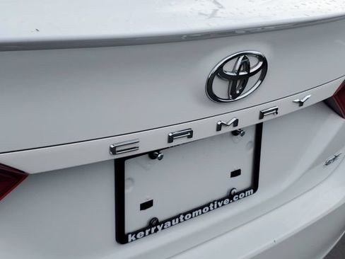 Used 2024 Toyota Camry SE FWD image 8