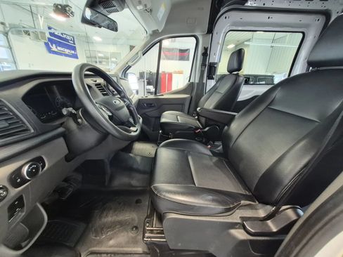 Used 2024 Ford Transit 250 148 Medium Roof w/ Load Area Protection Package RWD image 9